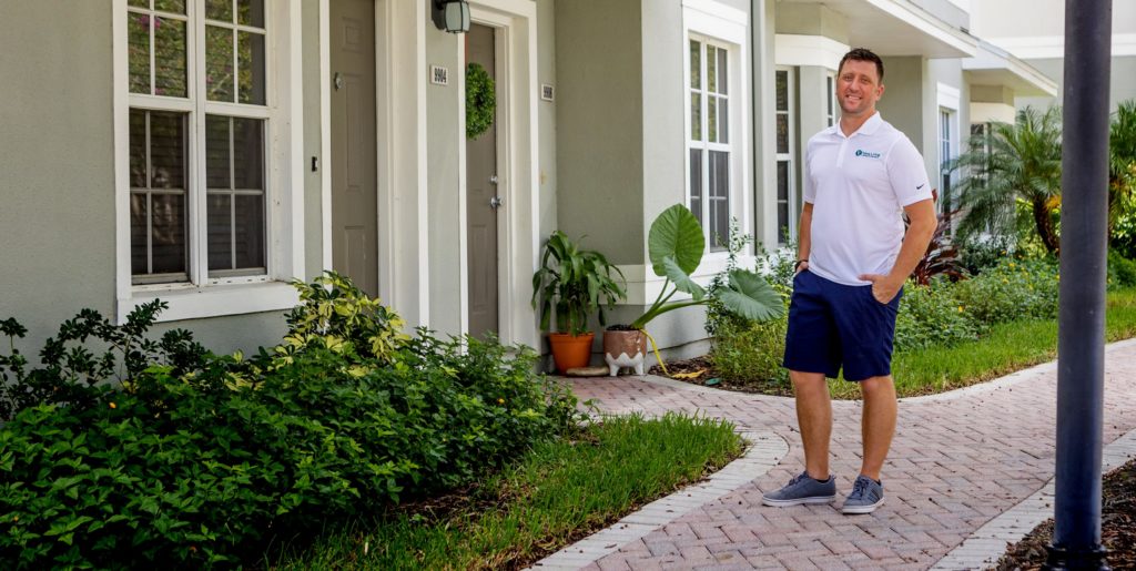 Rock Star Drew Valet Living